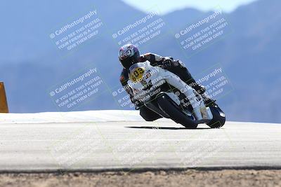 media/Dec-08-2024-CVMA (Sun) [[267e5a7075]]/Race 4-Amateur Supersport Middleweight/